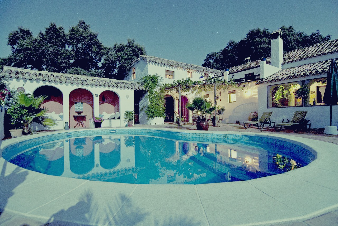 Donnez une seconde vie à votre piscine avec le revêtement