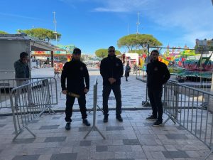Trois agents de sécurité