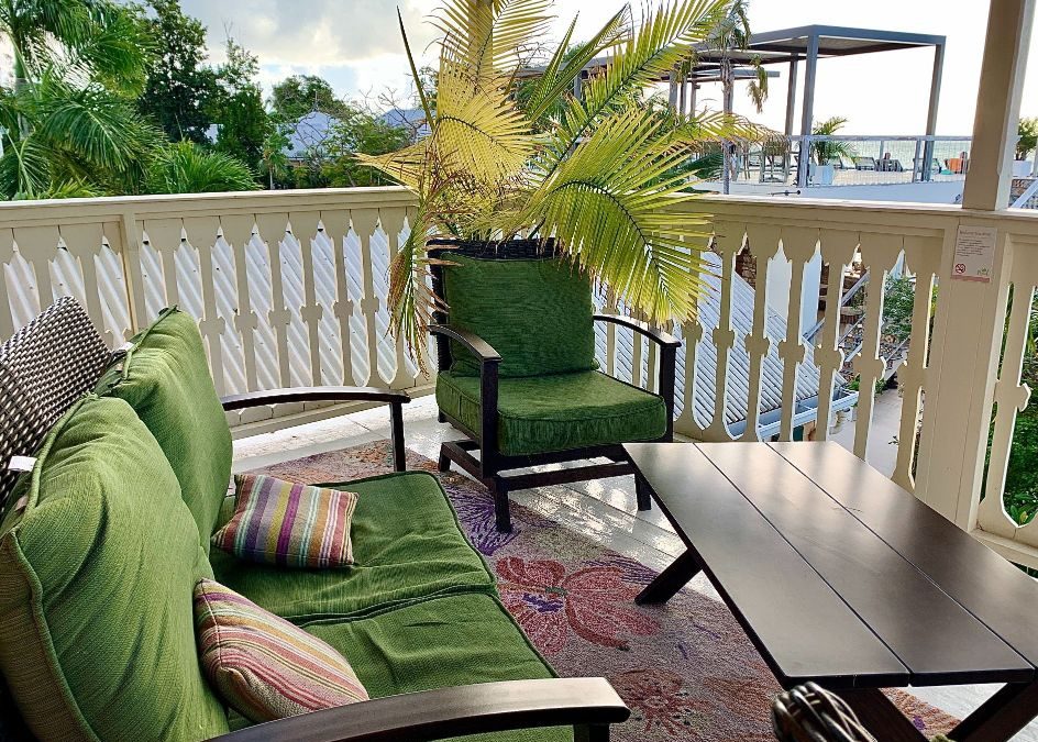 Tips and tricks for choosing outdoor furniture for your balcony