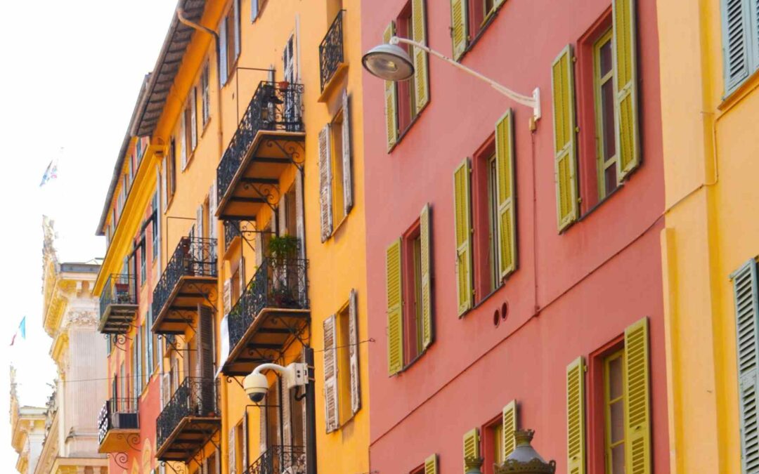 L’impatto del turismo sui prezzi delle case a Nizza