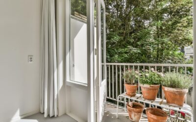 Aménager un balcon de 5m² : idées déco et astuces gain de place