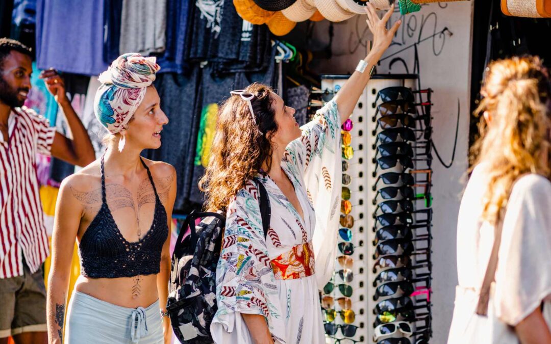 Pourquoi est-il important de respecter les cultures locales en voyage ?